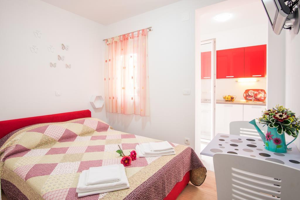 Apartments Vall Krk Town Εξωτερικό φωτογραφία